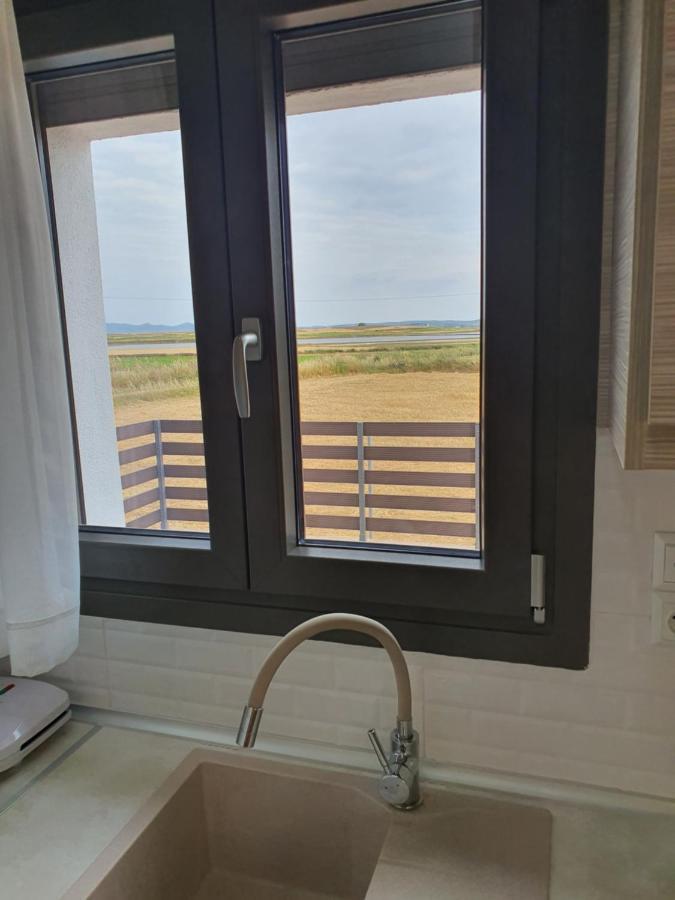Island View Apartments Moudhros Экстерьер фото