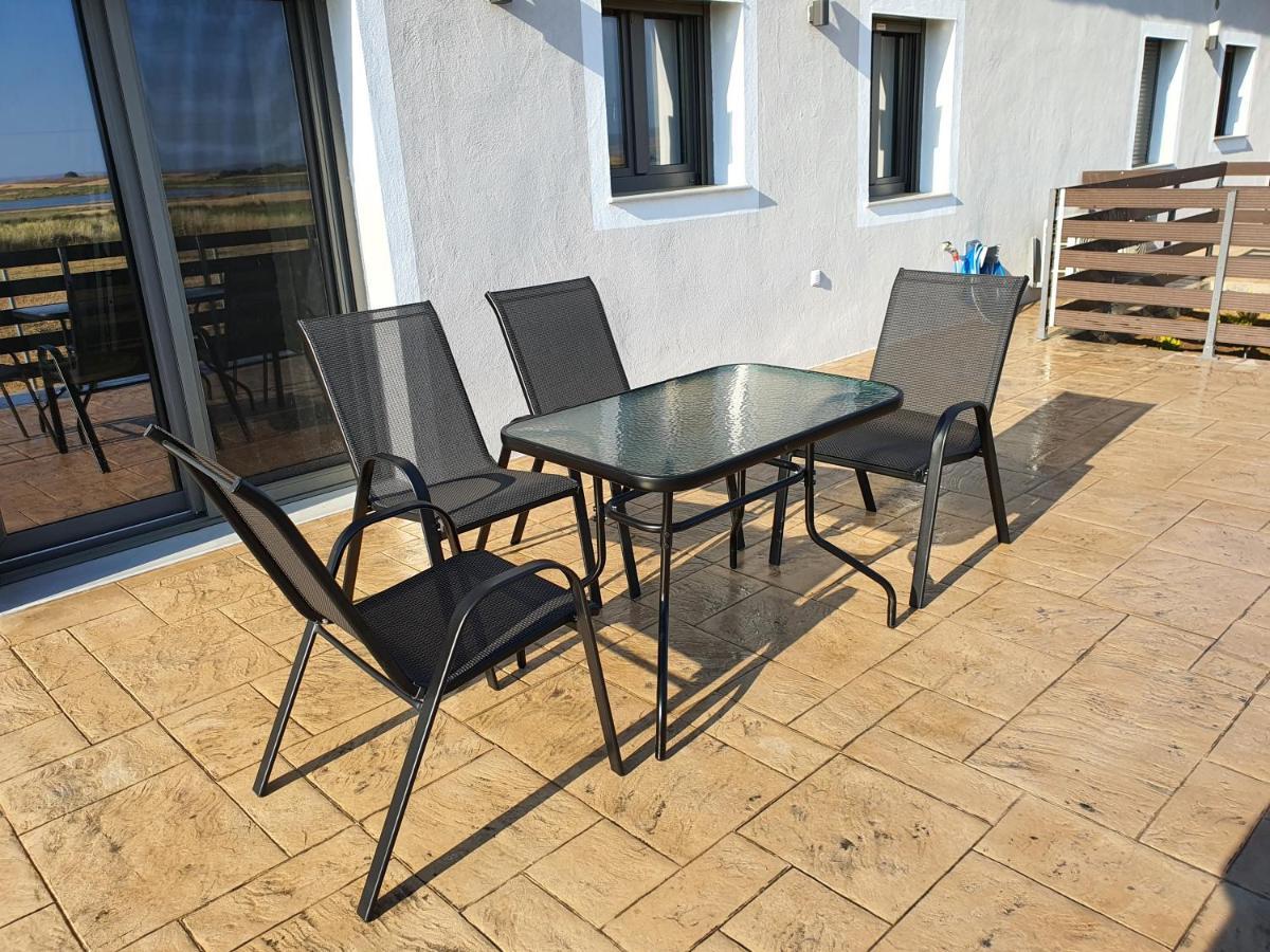 Island View Apartments Moudhros Экстерьер фото